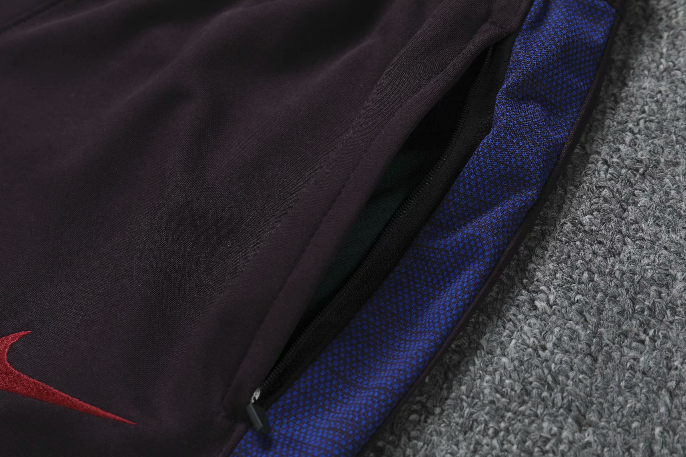 2019-20 Barcelona Blue Zipper Sweat Shirt Kit